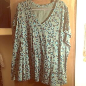 Green leopard print T-shirt